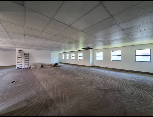 549M² OFFICE TO LET IN SUNNINGHILL